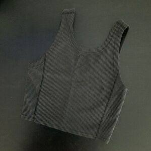 Lululemon Ribbed Softstream Cropped Tank - black/dark grey - size 2